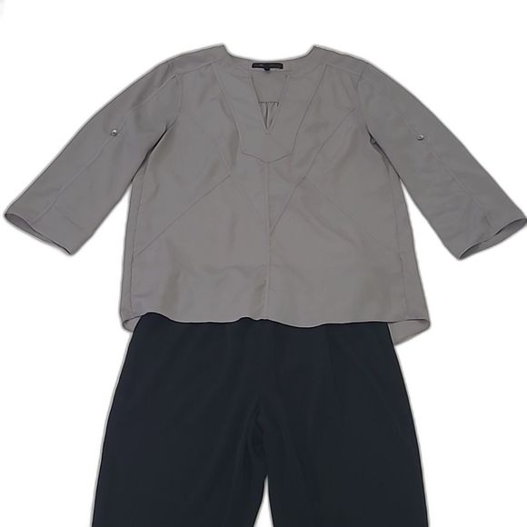 BCBGMaxAzria Flowy Blouse V-Neck Pullover Tunic Top Roll-Tab Quarter Long Sleeve - Picture 5 of 16